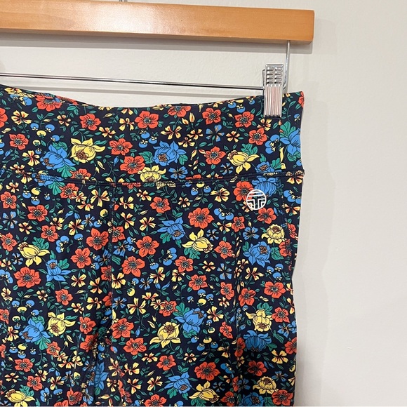Tory Burch Sport Floral Printed Chevron 7/8 Leggings - Picture 9 of 9